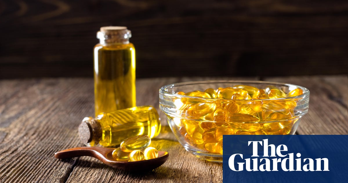 Fish oil may increase risk of heart disease and stroke, study finds |  Fish oil